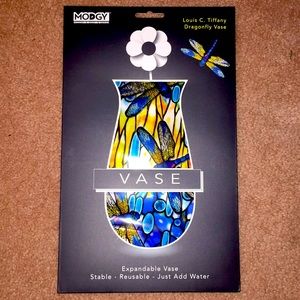 NWT Modgy Dragonfly Expandable Vase